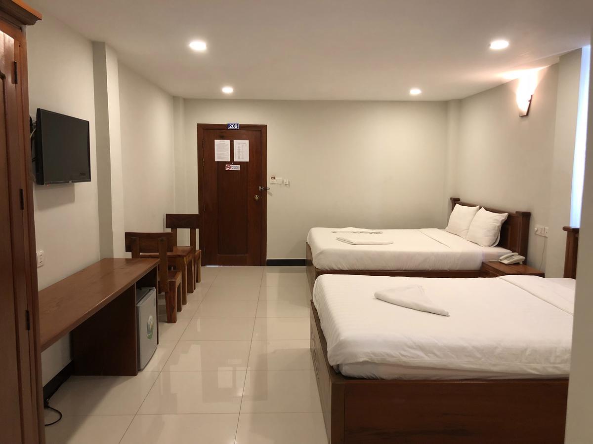 Regal Home Guesthouse Пном Пен Екстериор снимка
