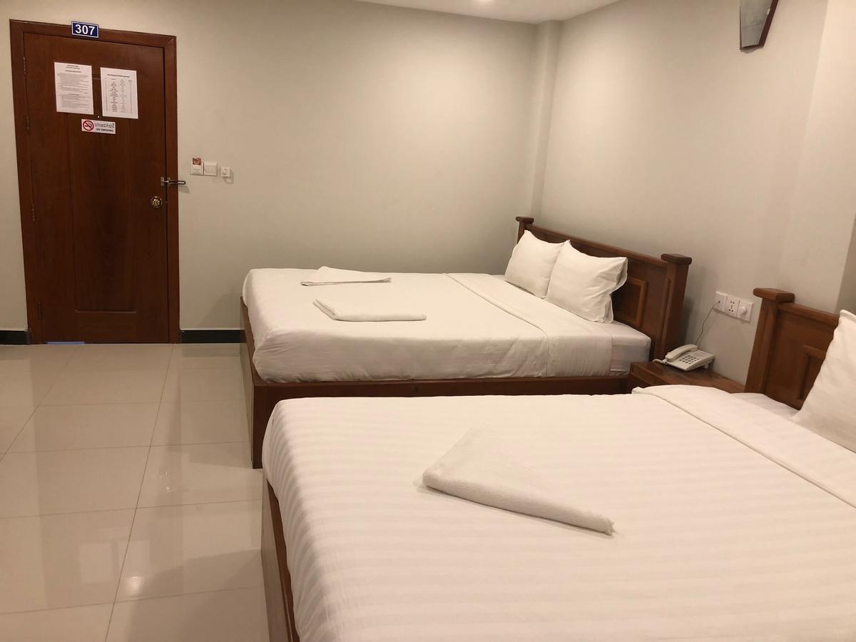 Regal Home Guesthouse Пном Пен Екстериор снимка